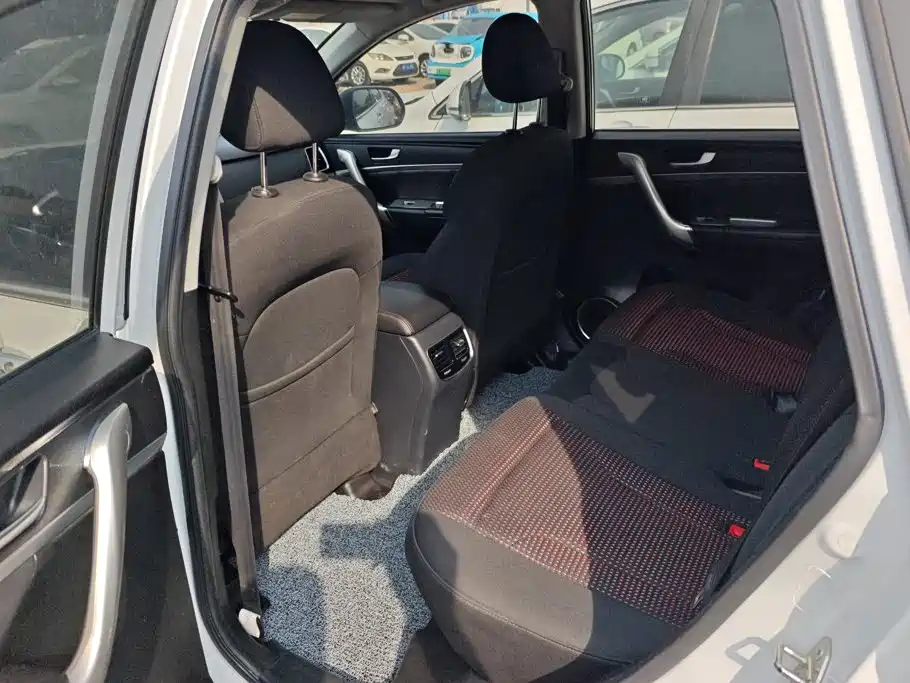 Haval M6 — миниатюра 11