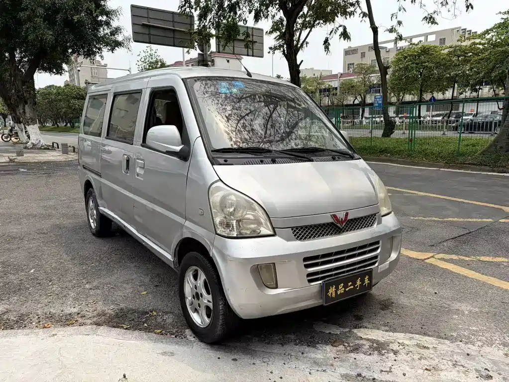 Wuling Rongguang 2009 1.2L MT