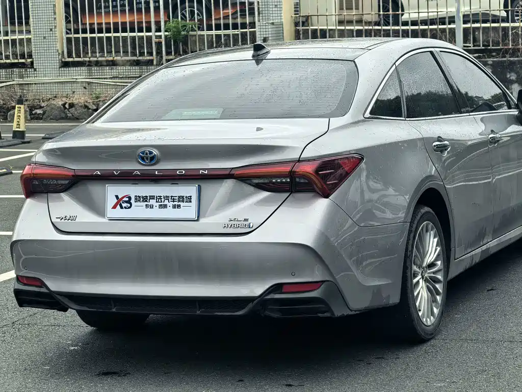Toyota Avalon — миниатюра 15