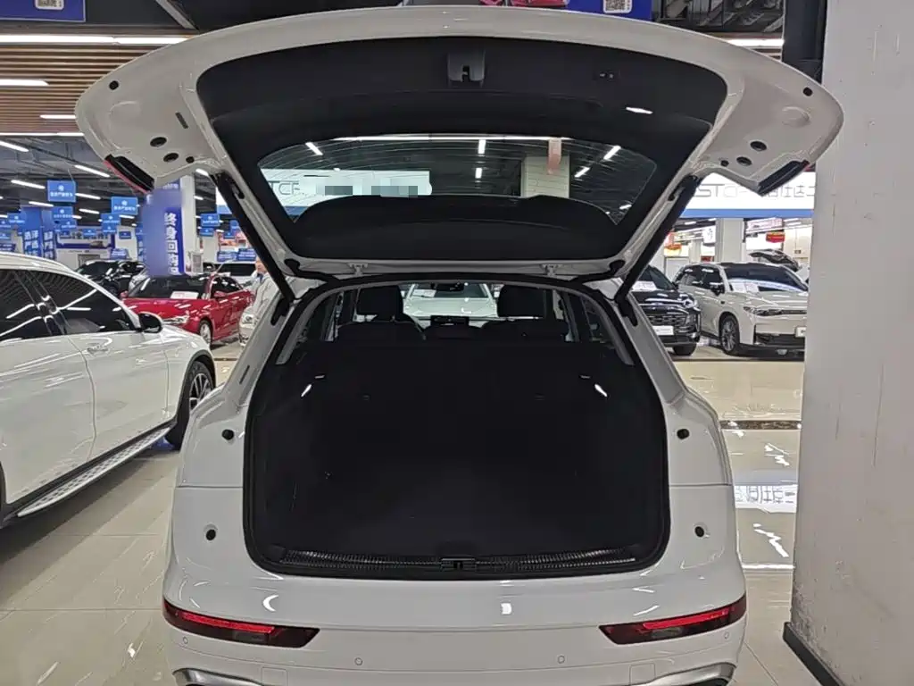 Audi Q5L — миниатюра 19