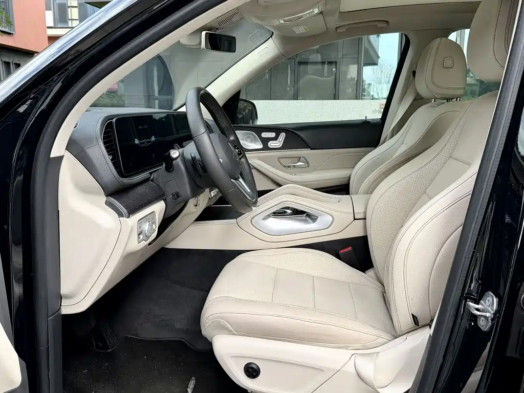 Mercedes-Benz GLE (Import) — миниатюра 12