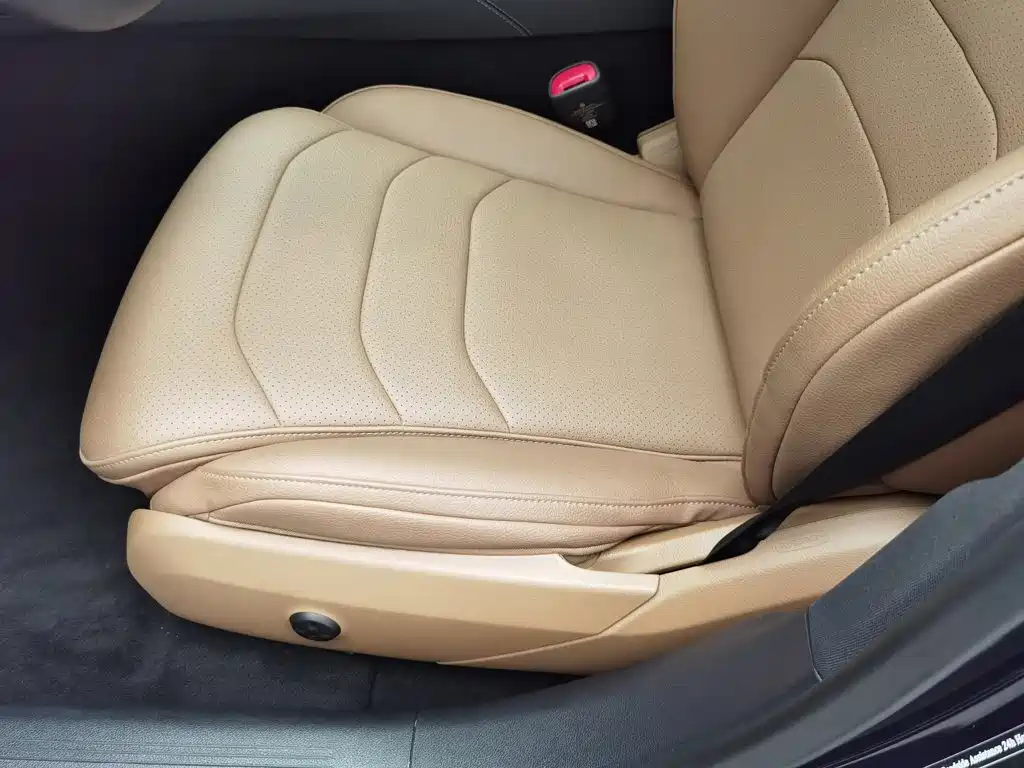 Mercedes-Benz E-Class — миниатюра 20