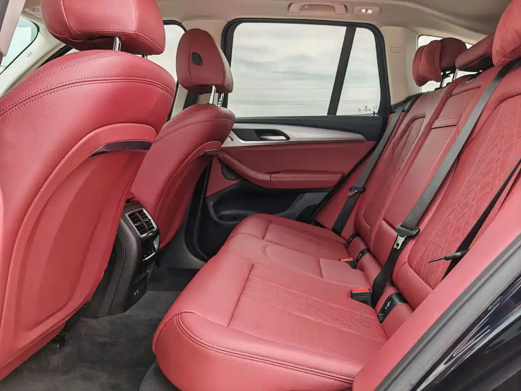 BMW iX3 — миниатюра 16