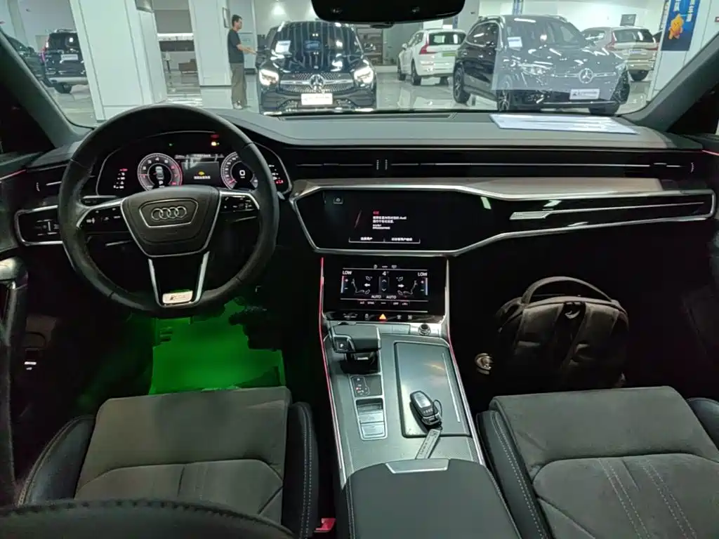 Audi A6L — миниатюра 10