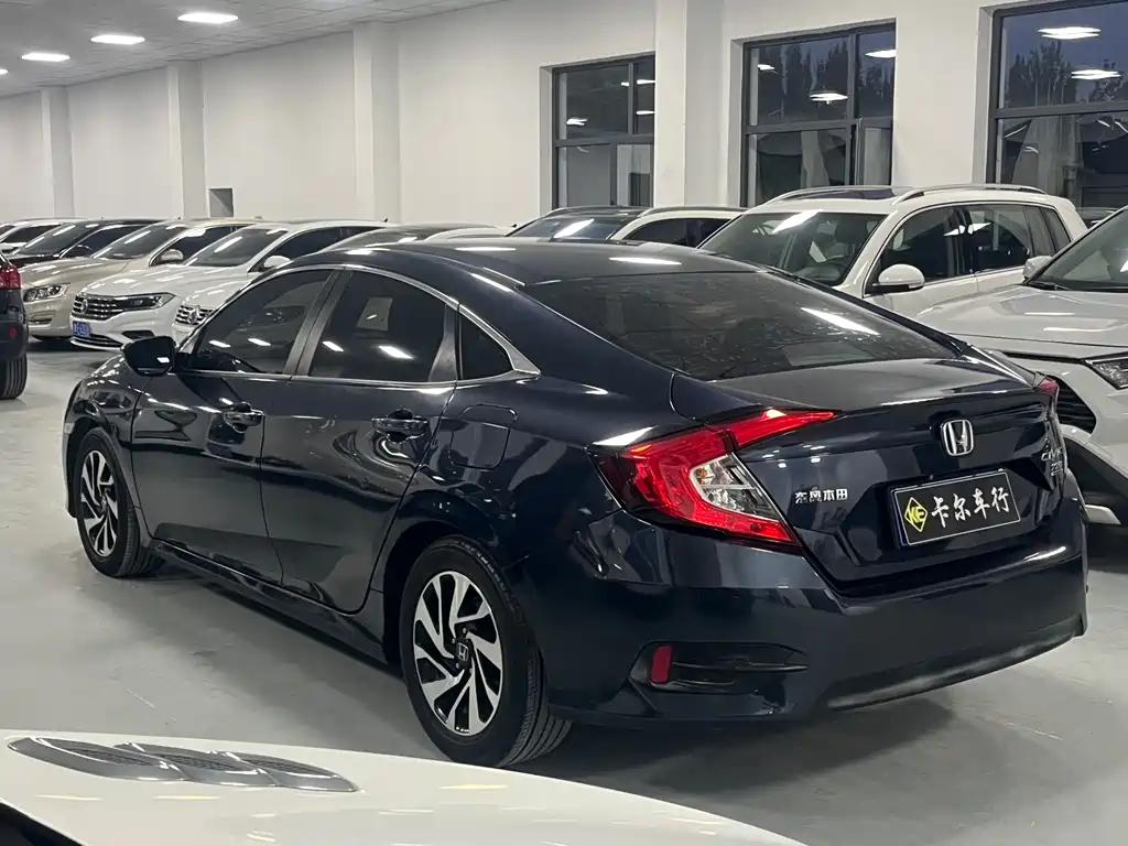 Honda Civic 2016 220TURBO CVT Luxury