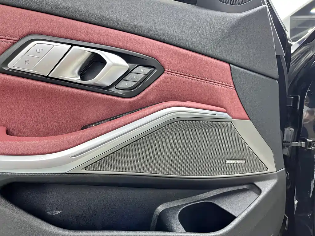 BMW 3 Series — миниатюра 12