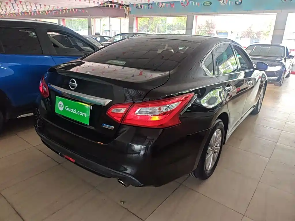 Nissan Teana — миниатюра 7