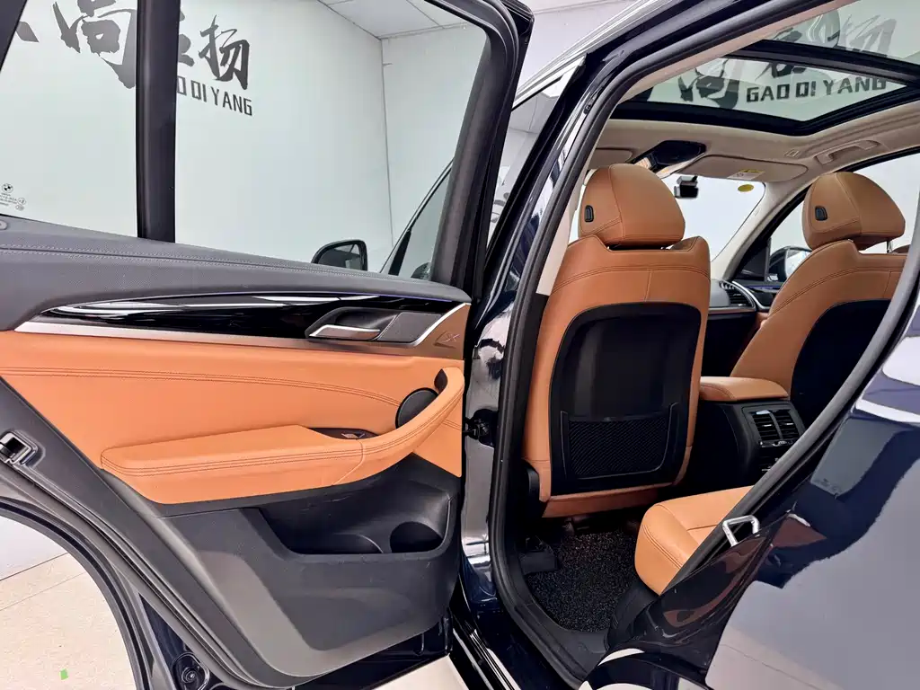 BMW X3 — миниатюра 11