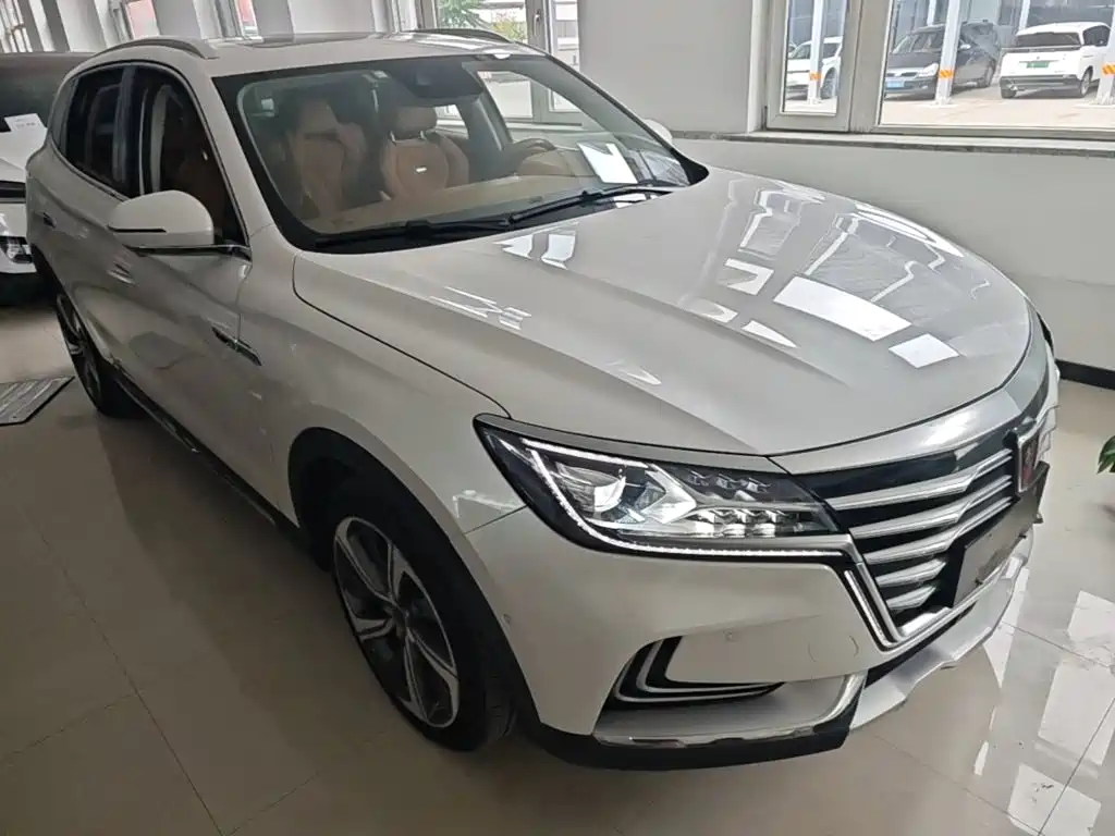 Roewe MARVEL X — миниатюра 4