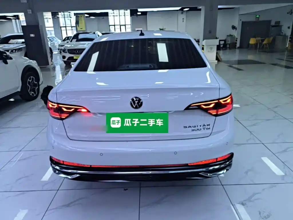 Volkswagen Sagitar — миниатюра 6