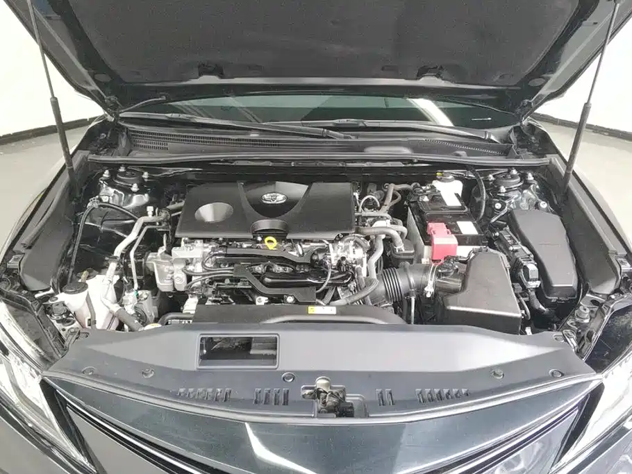 Toyota Camry — миниатюра 10