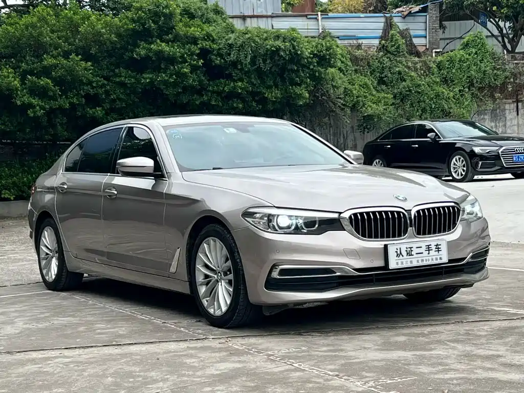 BMW 5 Series — миниатюра 3