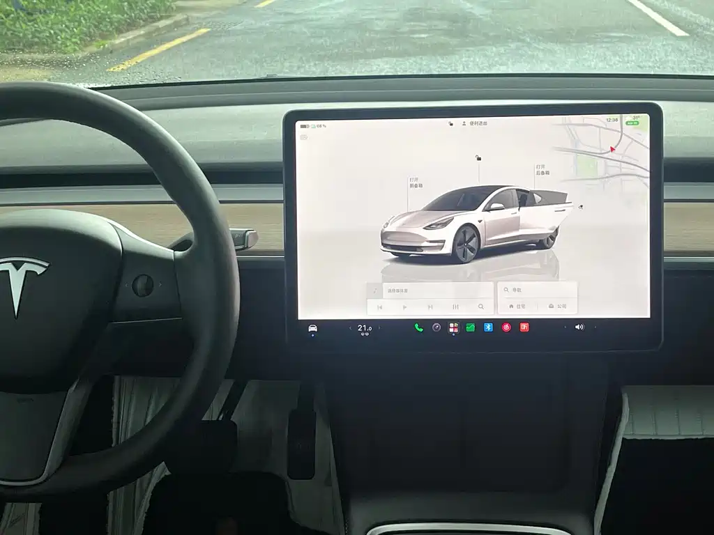 Tesla Model 3 — миниатюра 21