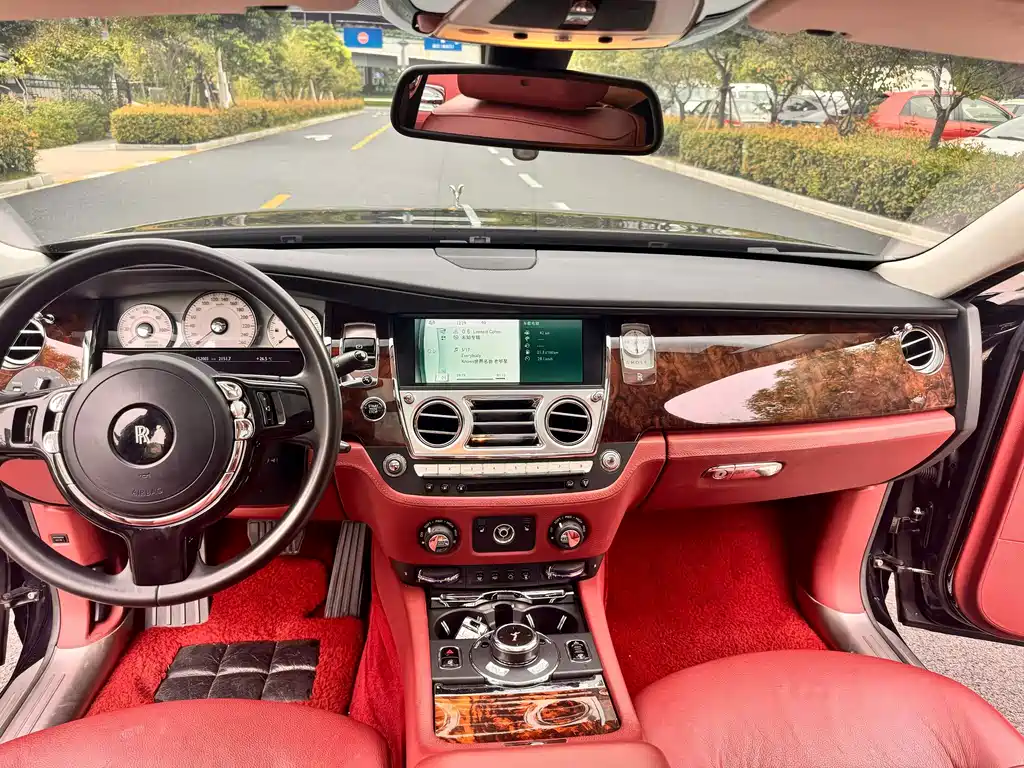 Rolls-Royce Ghost — миниатюра 2
