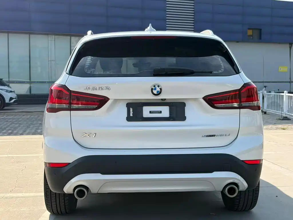 BMW X1 — миниатюра 11