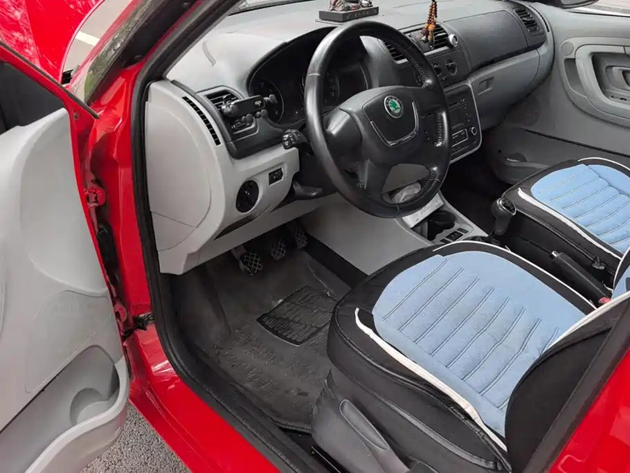 Skoda Fabia — миниатюра 9