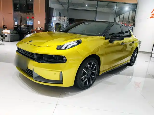 2021 Lynk & Co 03