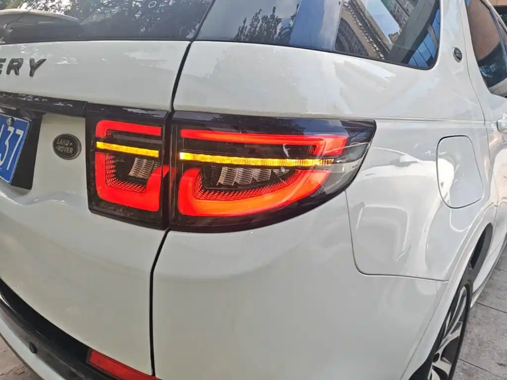 Land Rover Discovery Sport — миниатюра 8