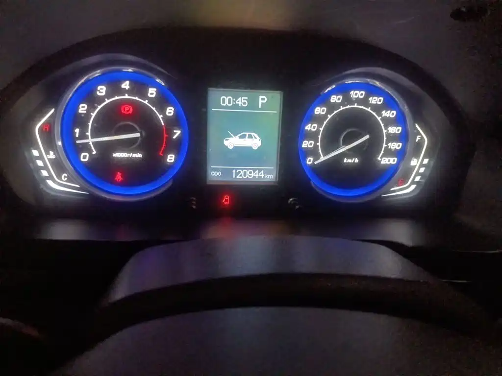 BAIC Senova X25 — миниатюра 13
