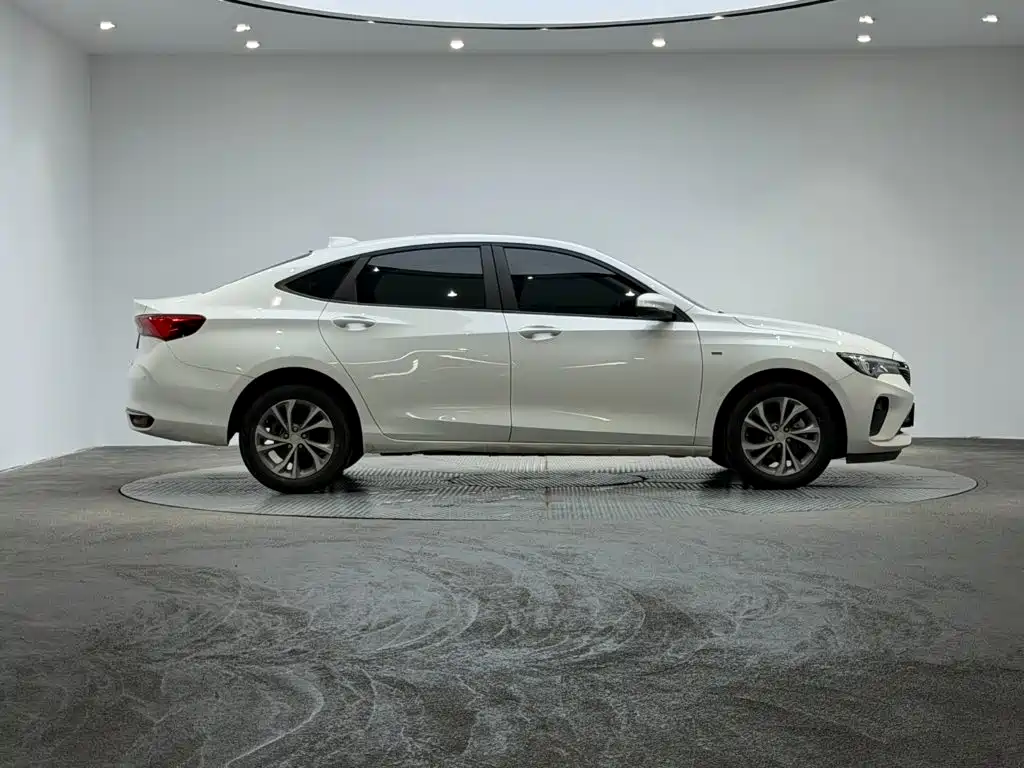 Buick Verano — миниатюра 4
