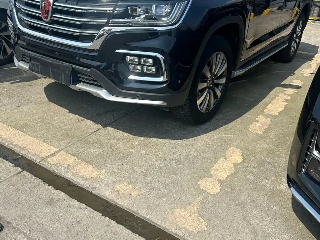 Roewe RX8 — миниатюра 12
