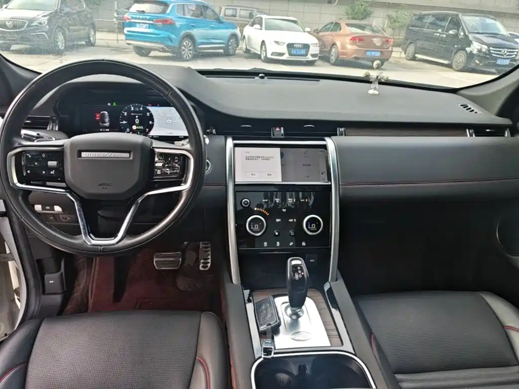 Land Rover Discovery Sport — миниатюра 10