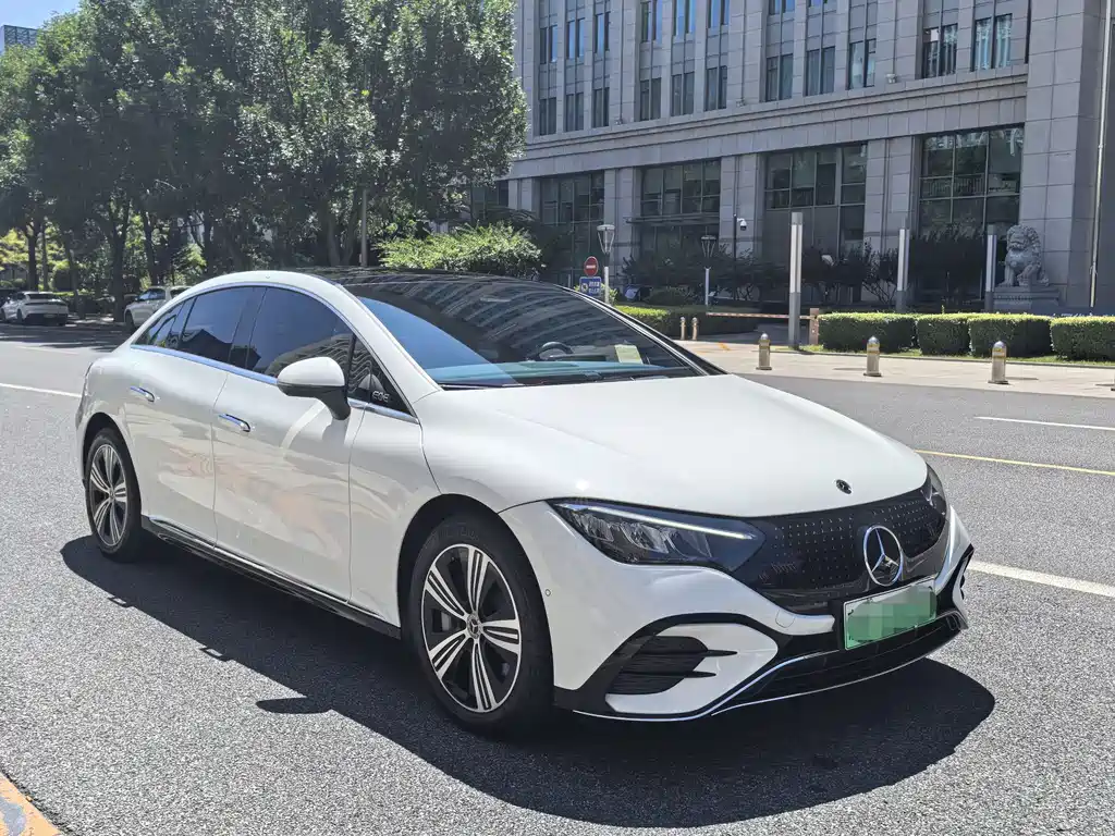 Mercedes-Benz EQE 2025 500 4MATIC Luxury