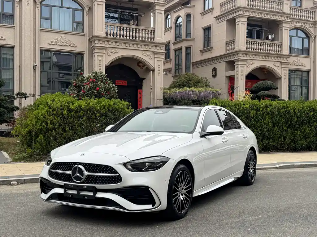 Mercedes-Benz C-Class 2022
