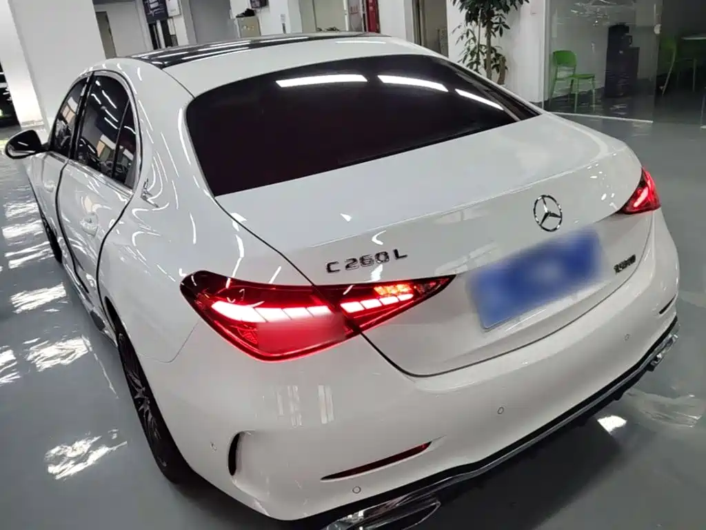 Mercedes-Benz C-Class — миниатюра 5