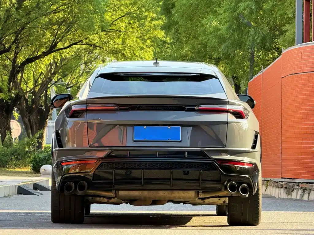 Lamborghini Urus — миниатюра 5