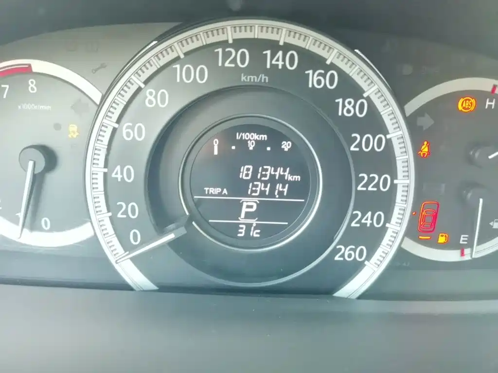 Honda Accord — миниатюра 17