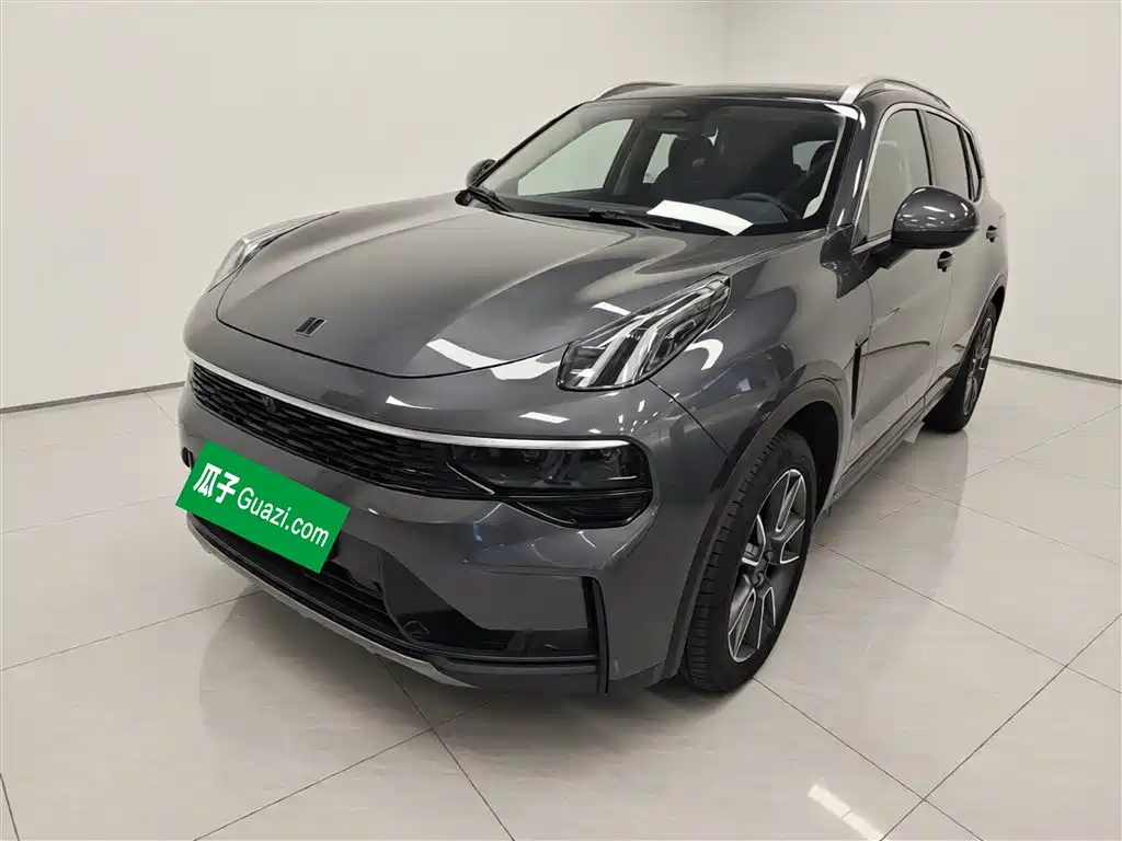 Lynk & Co 01 2022