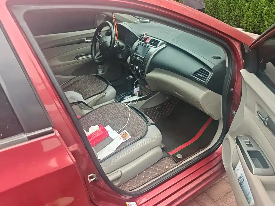 Honda City Classic — миниатюра 8
