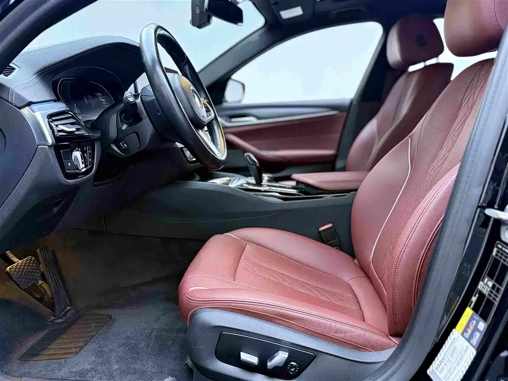 BMW 5 Series 5 2021 535Le M Sport