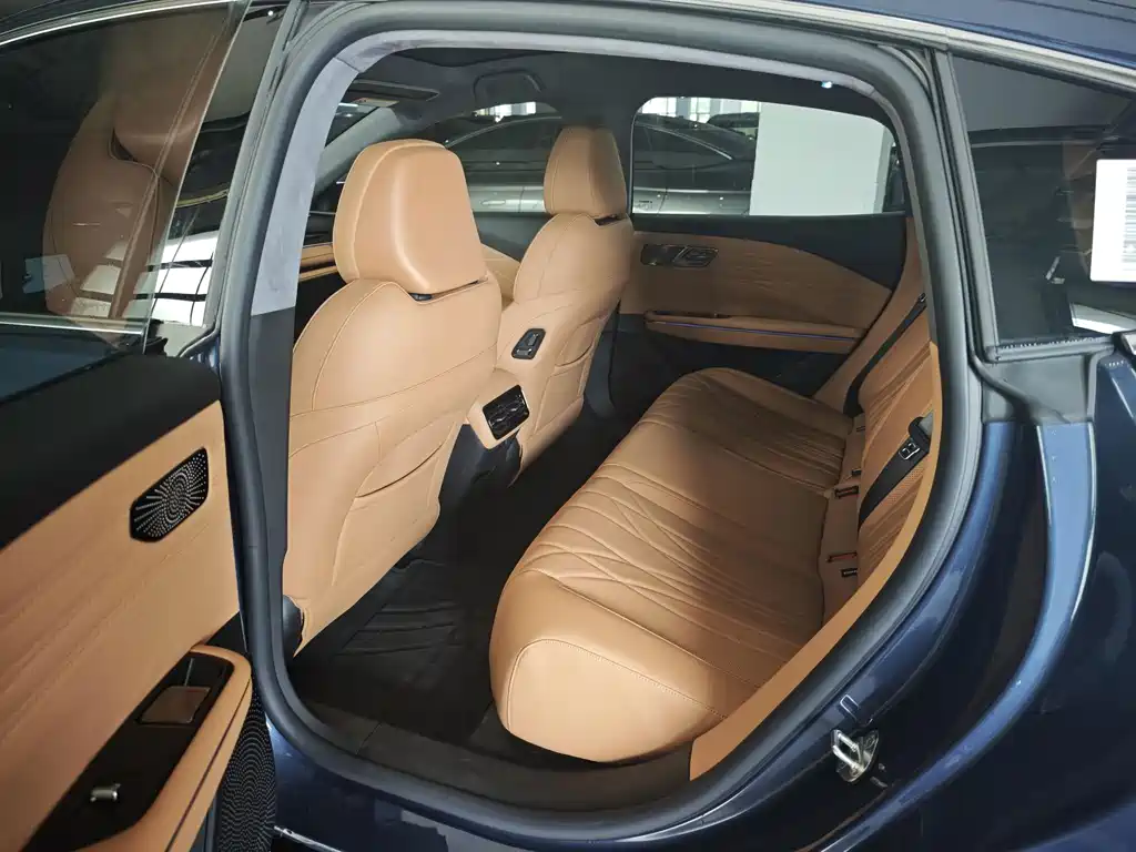 Geely Galaxy Xingyao 8 130km EM-P Explorer Edition, фото 5