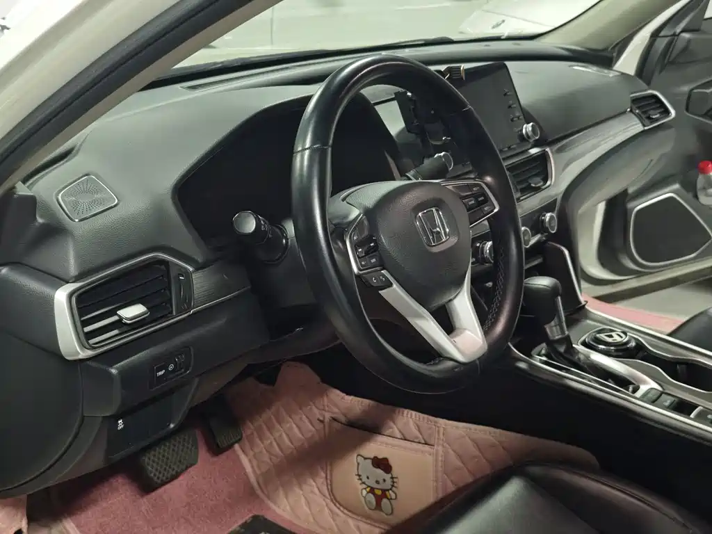 Honda Accord — миниатюра 9