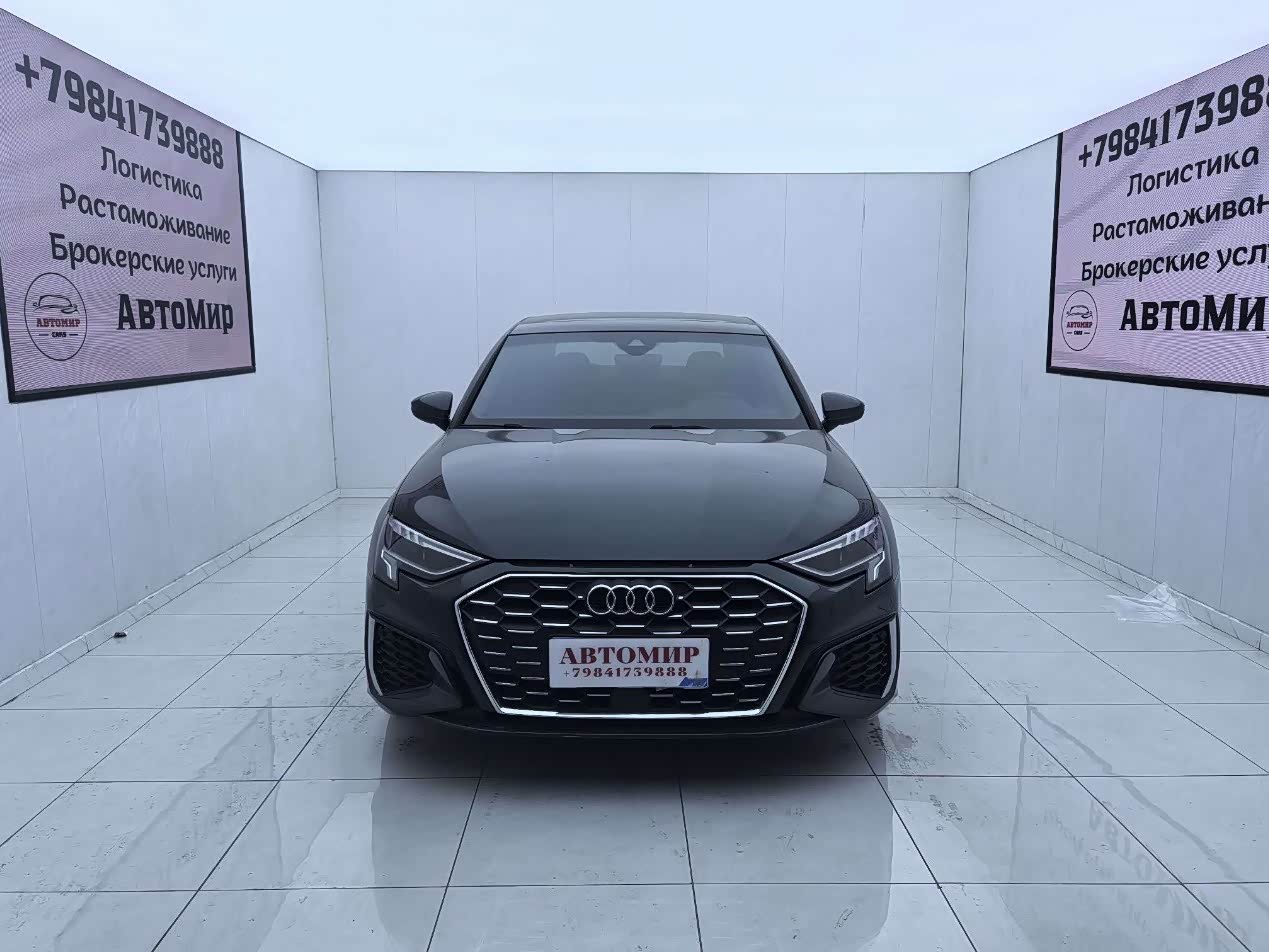Audi A3 1.4 л 2022 г. Чёрный, пробег 27000 км
