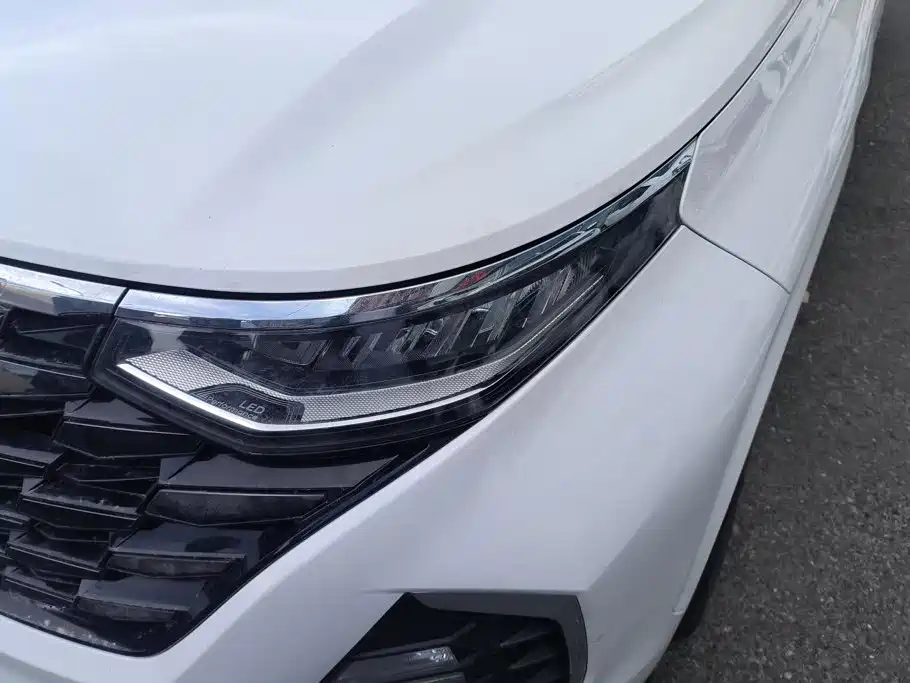 Hyundai Custo — миниатюра 5