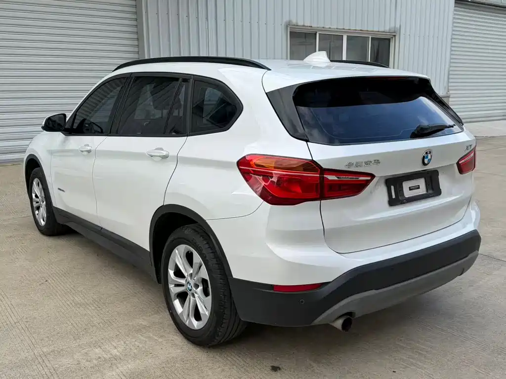 BMW X1 — миниатюра 11