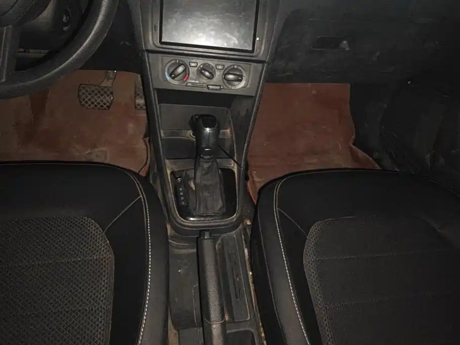 Skoda Rapid Spaceback — миниатюра 16
