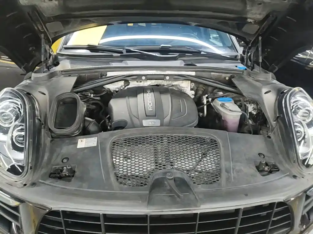 Porsche Macan — миниатюра 20
