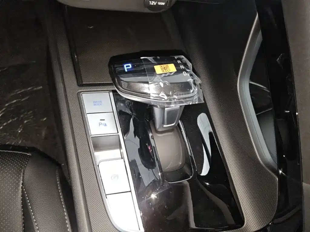 Hyundai Elantra — миниатюра 14