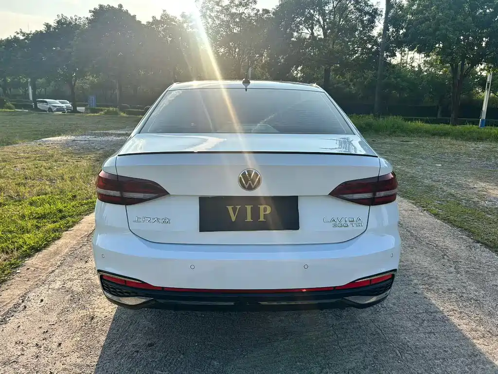 Volkswagen Lavida — миниатюра 8
