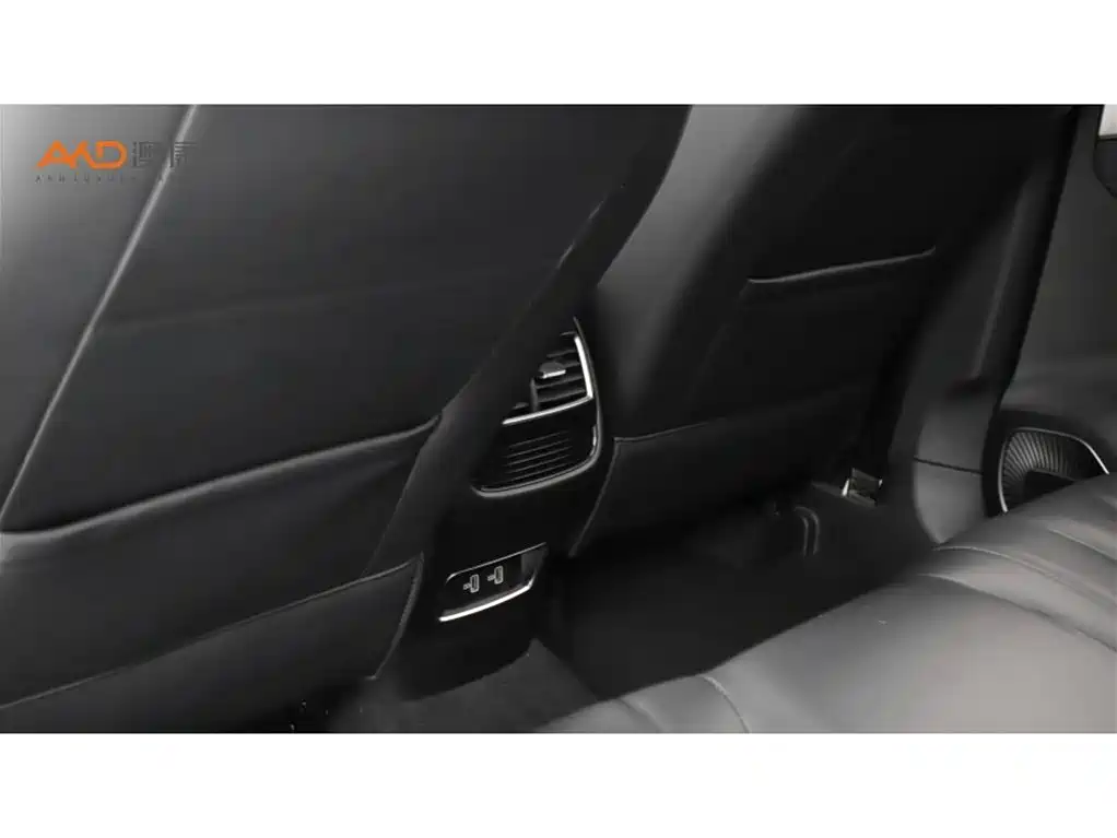 Roewe RX5 MAX — миниатюра 9