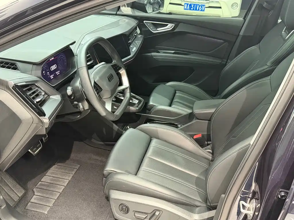 Audi Q4 e-tron — миниатюра 9