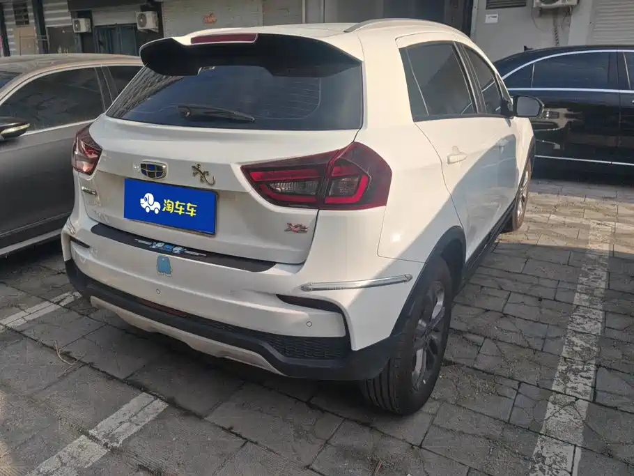 Geely Vision X3 — миниатюра 3