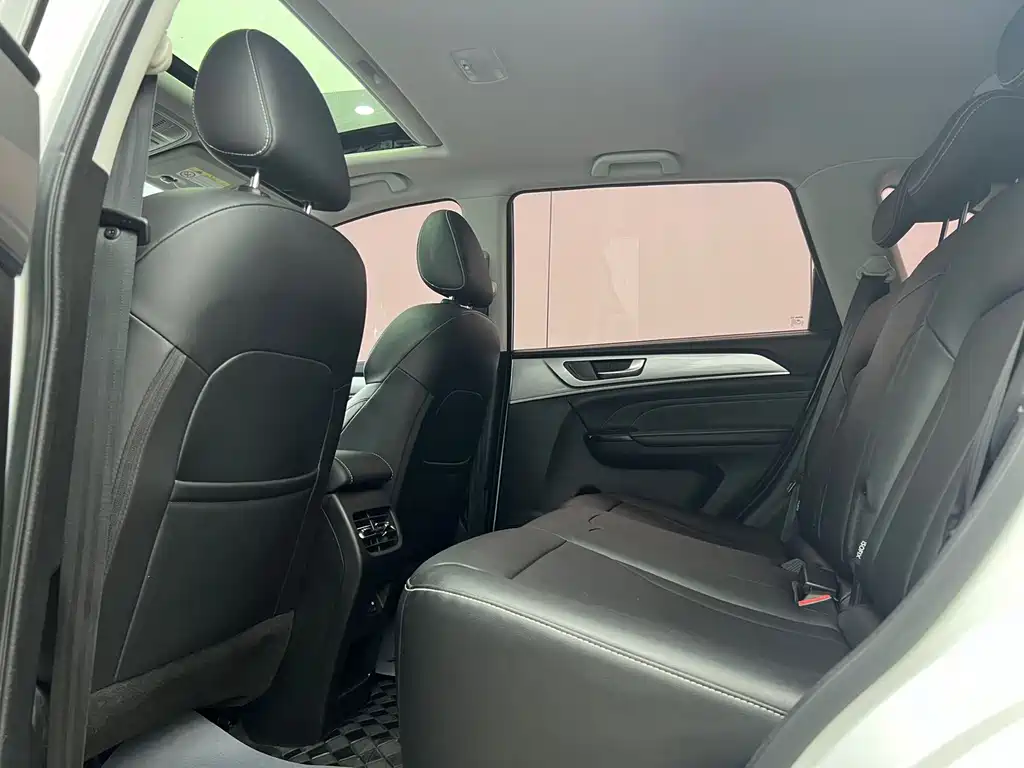 Haval M6 — миниатюра 8