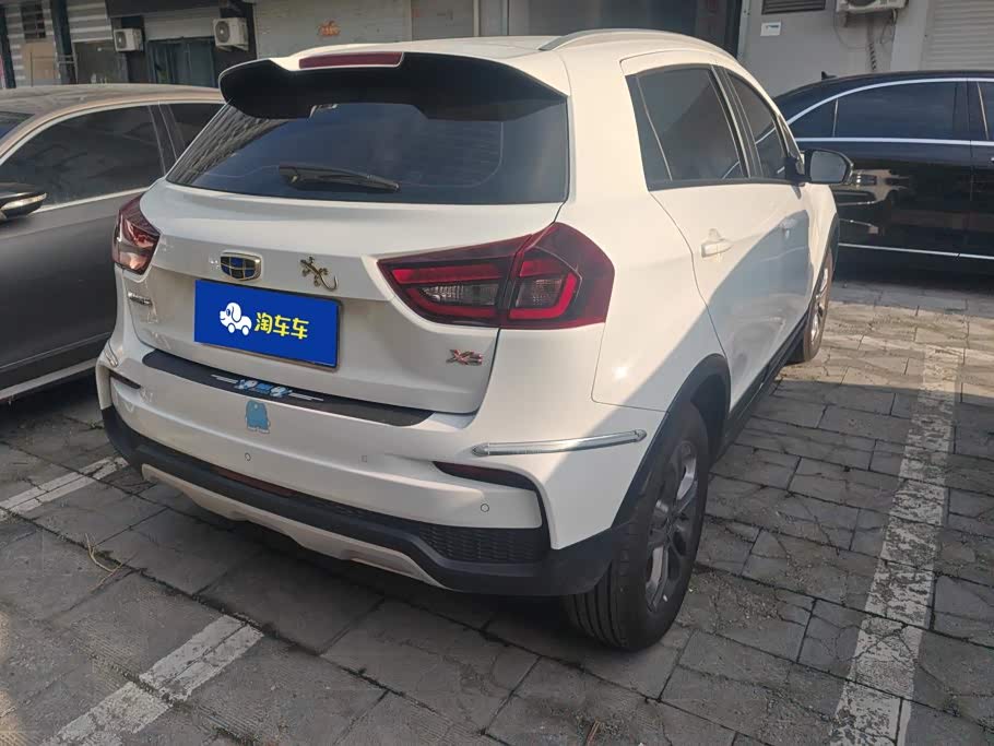 Geely Vision X3 1.5 л 2021 г. Белый, пробег 41800 км