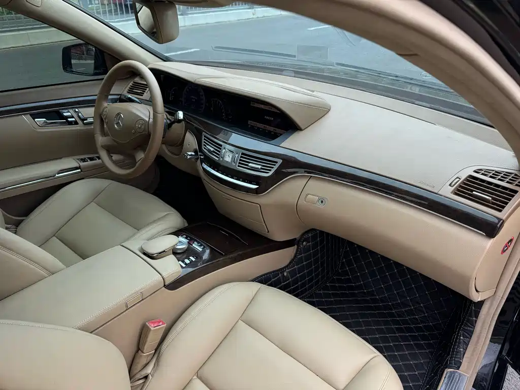 Mercedes-Benz S-Class S 2010 S 300 L Luxury