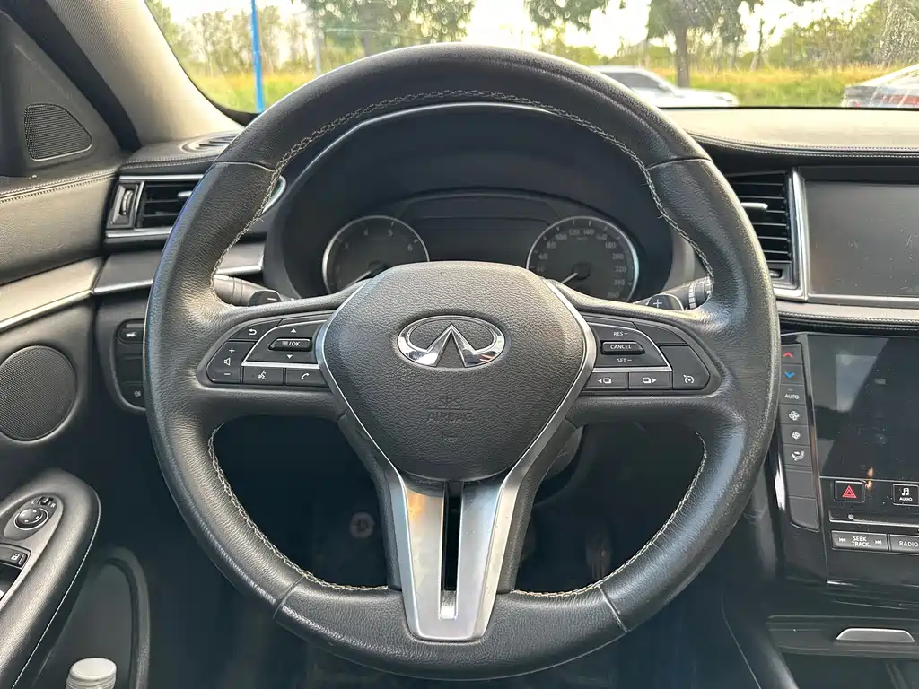 Infiniti QX50 — миниатюра 14